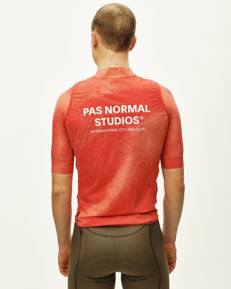 Men's Mechanism Stow Away Gilet - AOP Hibiscus Orange
