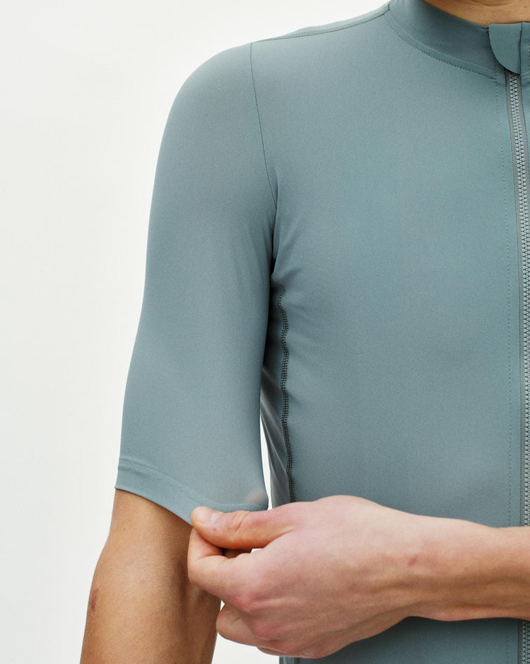 Men's Essential Jersey - Calcite Blue